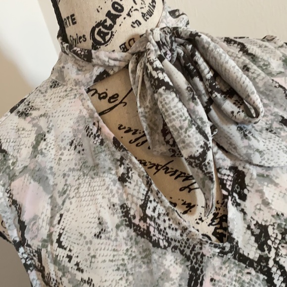 Snakeskin shell top - Picture 3 of 5